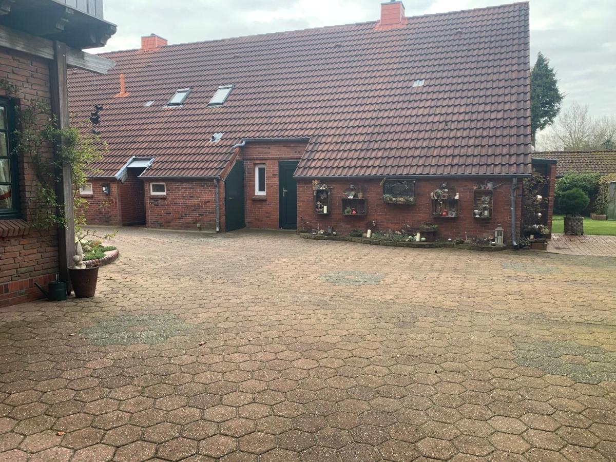 Ferienwohnung Hage Екстер'єр фото