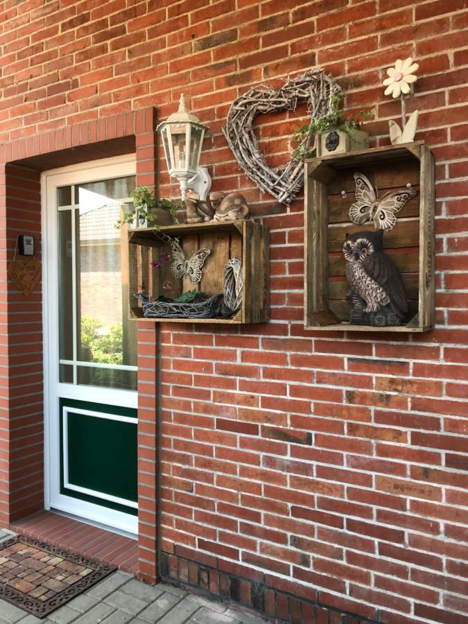 Ferienwohnung Hage Екстер'єр фото